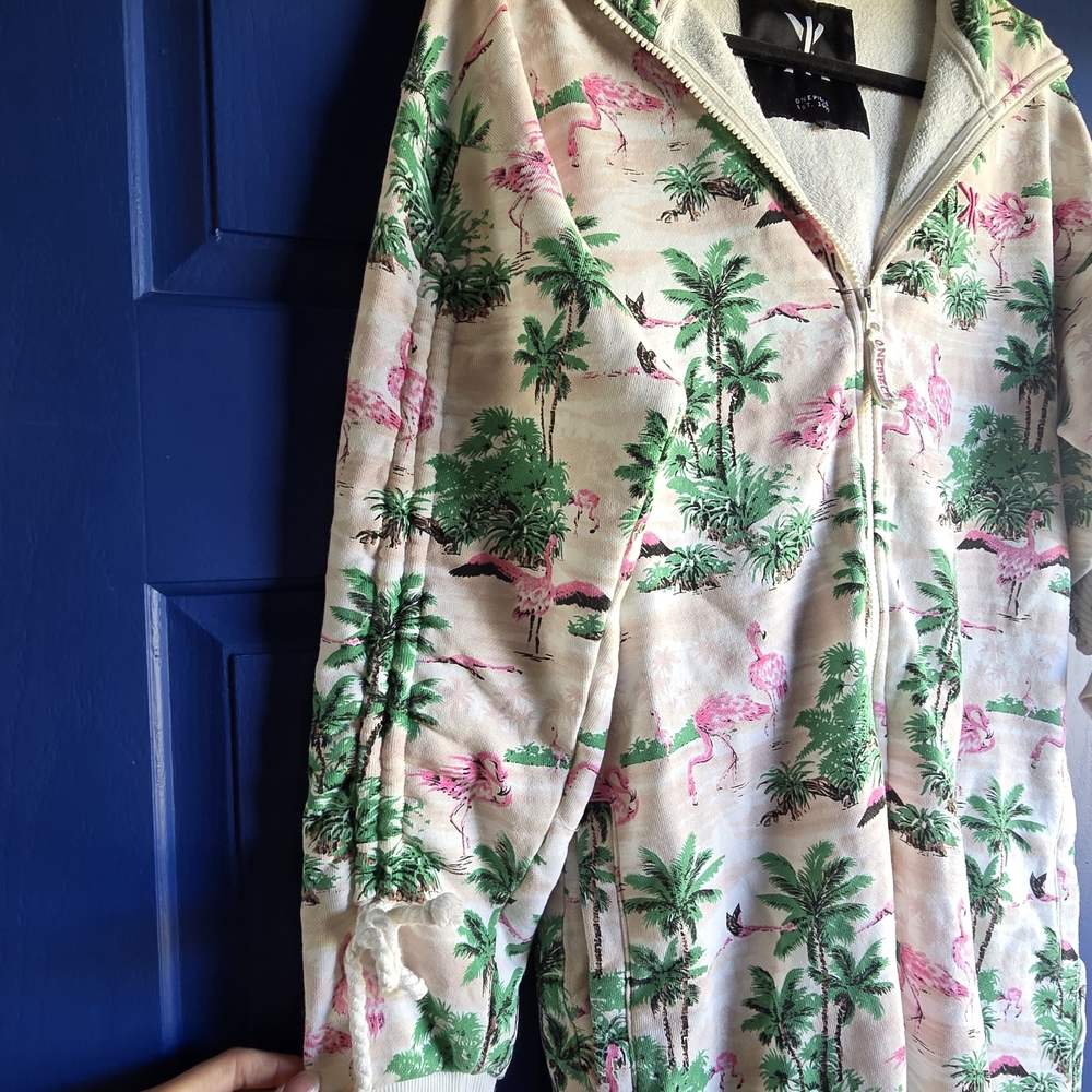 Onepiece Flamingo Print Zip-Up Romper - Picture 6 of 14